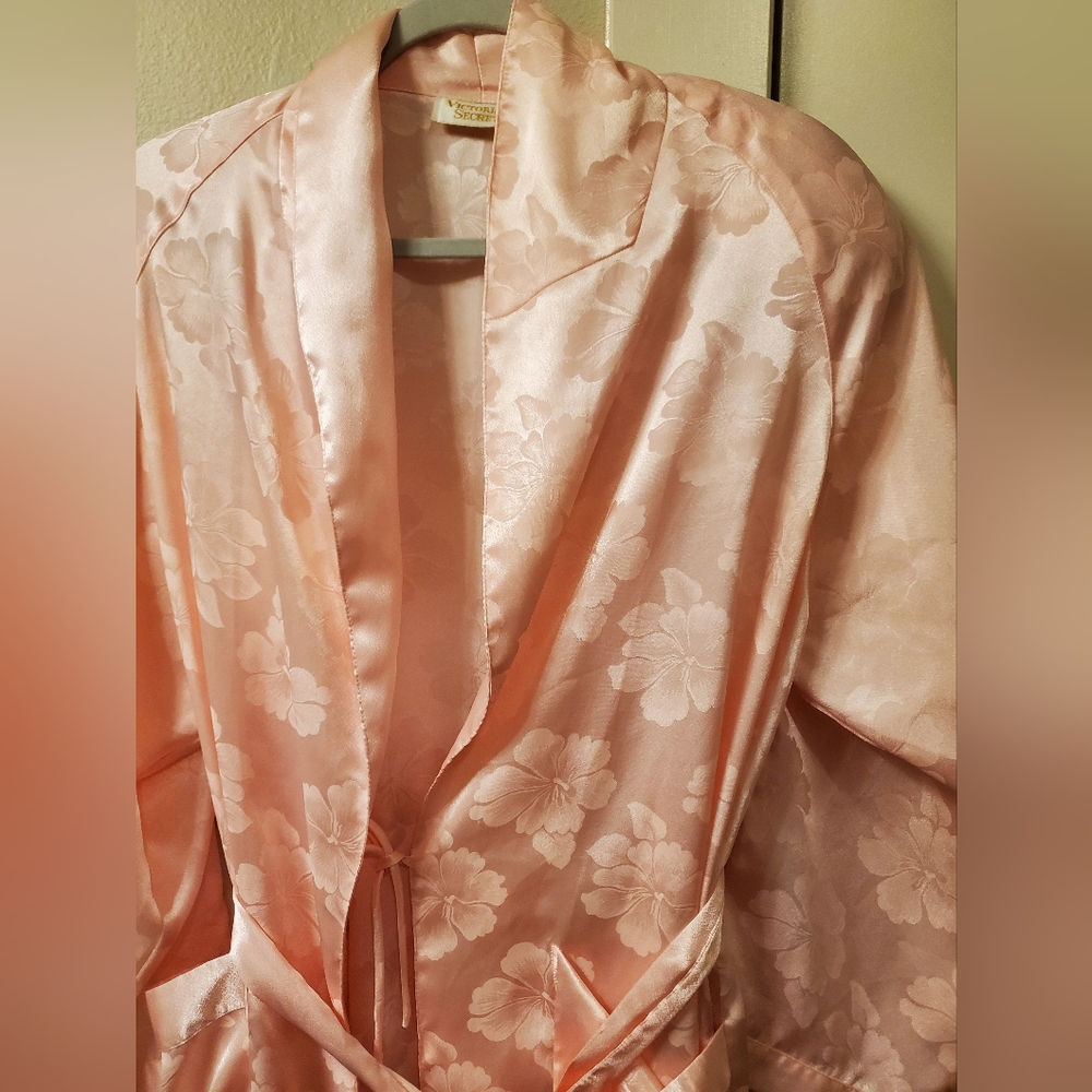 VS Long Robe